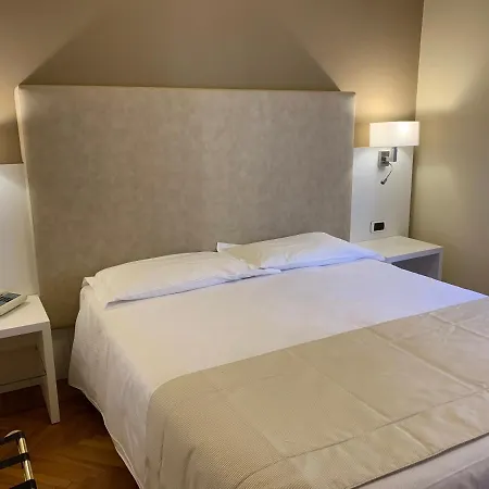 Bellavista 3* Μενάτζιο